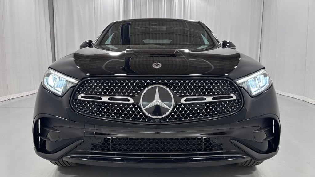 Certified 2025 Mercedes-Benz GLC 300 4MATIC image 3