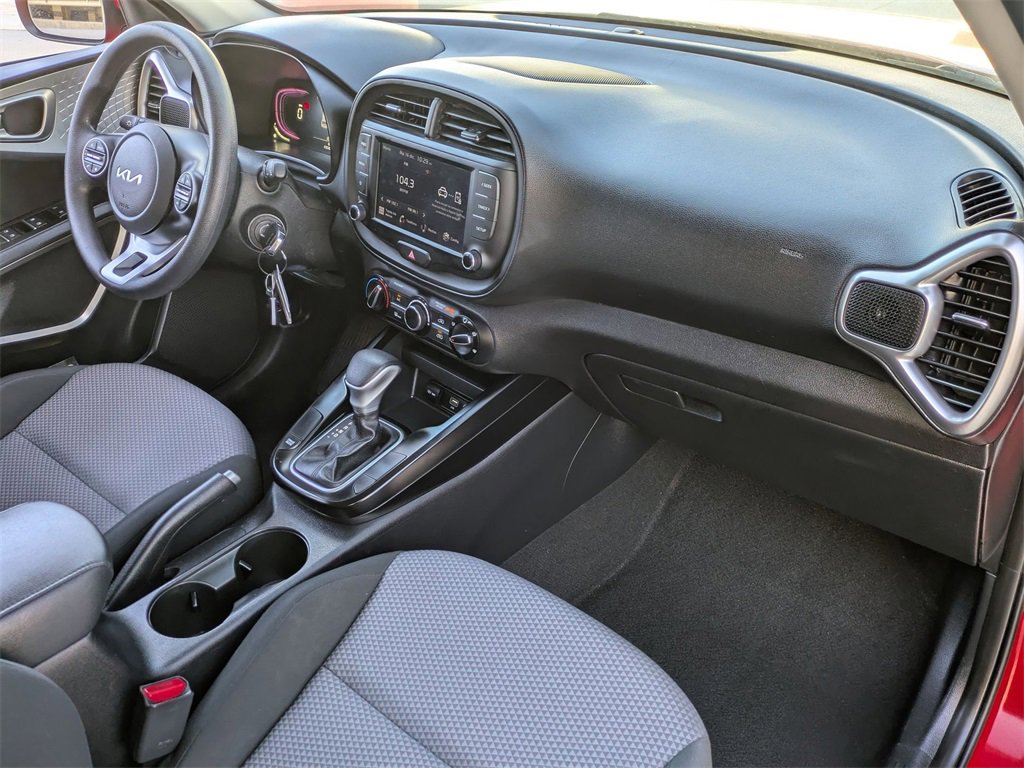 Used 2024 Kia Soul LX w/ Option Group 015 image 29