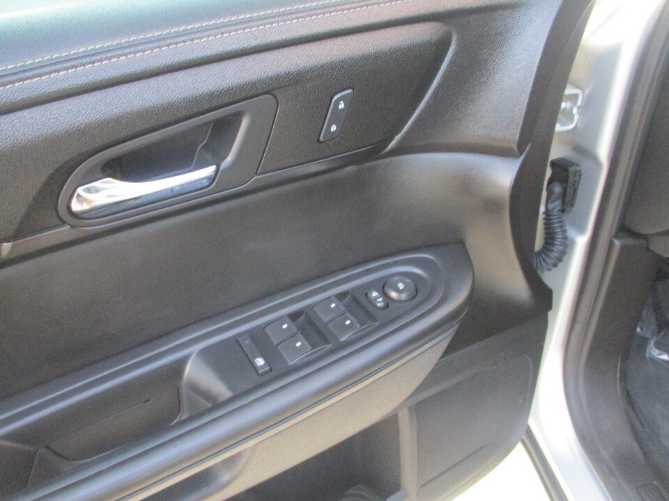Used 2013 Chevrolet Traverse LT w/ All-Star Edition FWD image 25