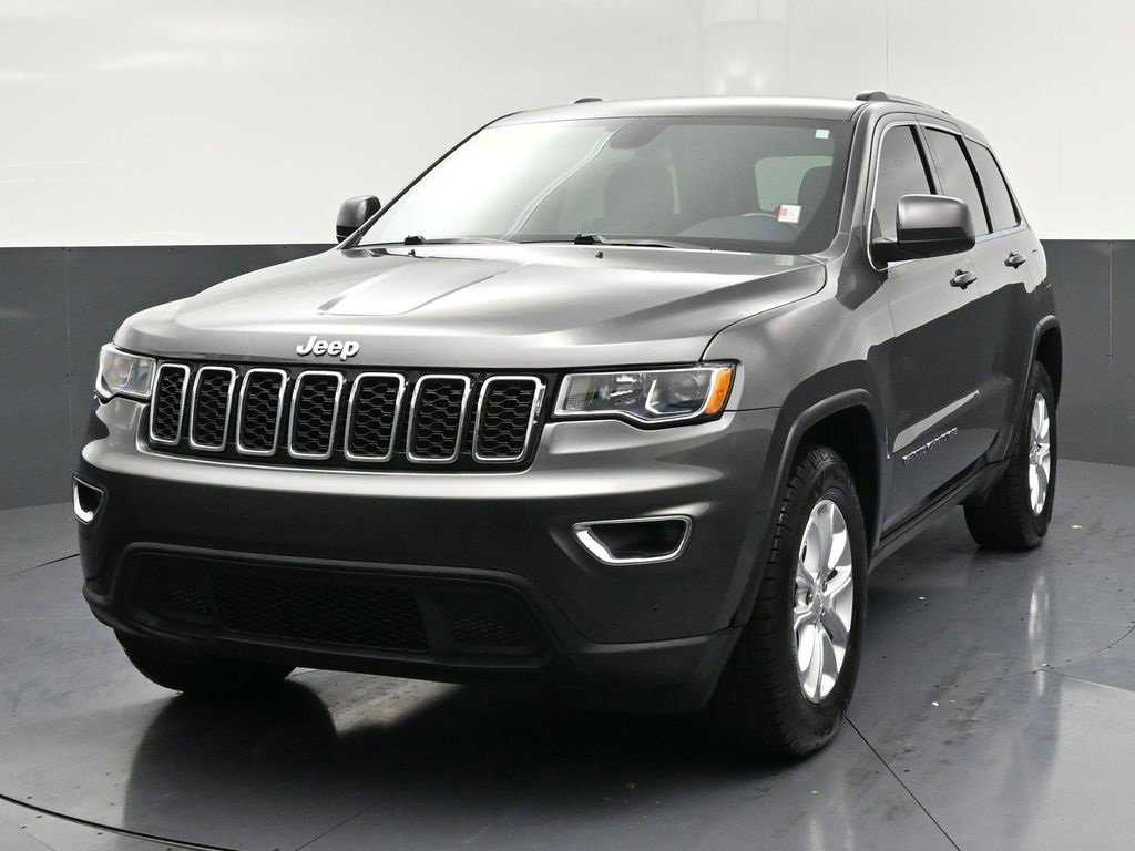 Used 2021 Jeep Grand Cherokee Laredo X image 3