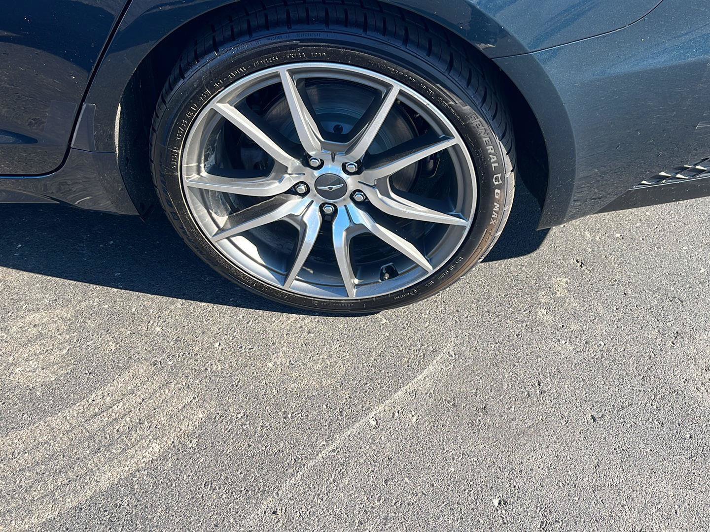 Used 2023 Genesis G70 2.0T AWD/4WD image 31