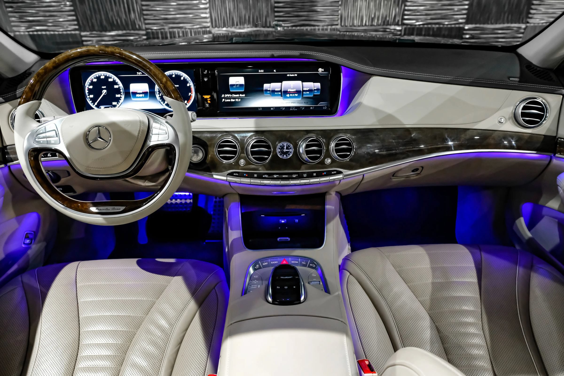 Used 2016 Mercedes-Benz S 550 Sedan image 20