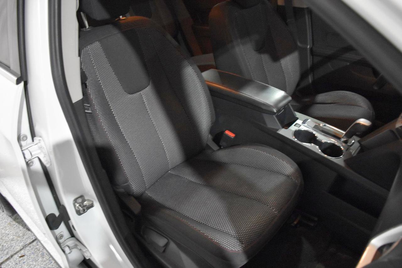 Used 2013 Chevrolet Equinox LT w/ Driver Convenience Package FWD image 12