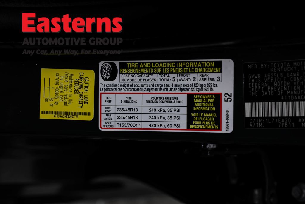 Used 2025 Toyota Camry SE FWD image 33