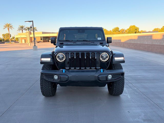 Used 2024 Jeep Wrangler Unlimited AWD/4WD image 3