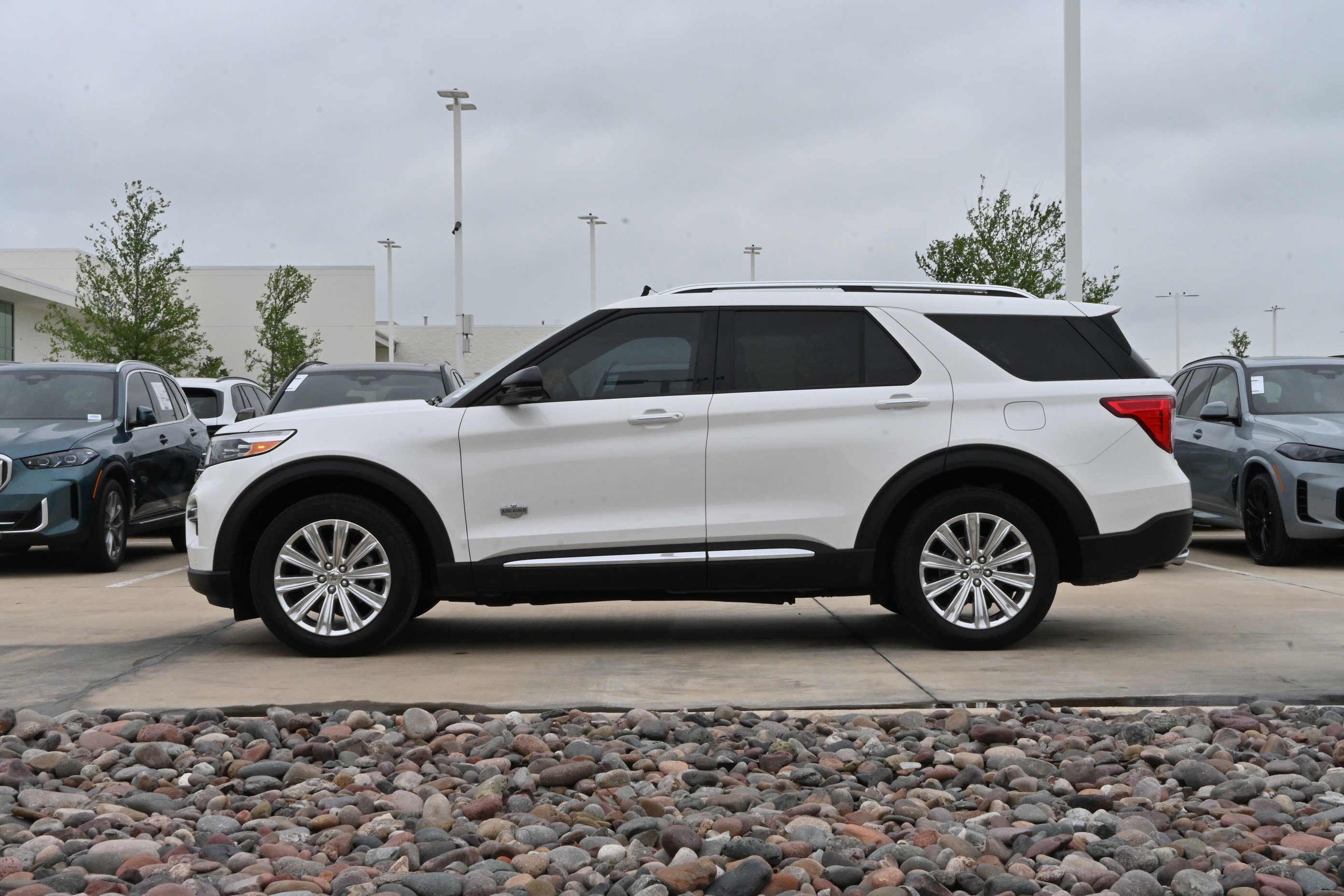 Used 2022 Ford Explorer King Ranch w/ Class IV Trailer Tow Package AWD/4WD image 6