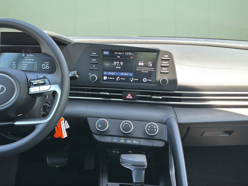 Certified 2025 Hyundai Elantra SE image 22