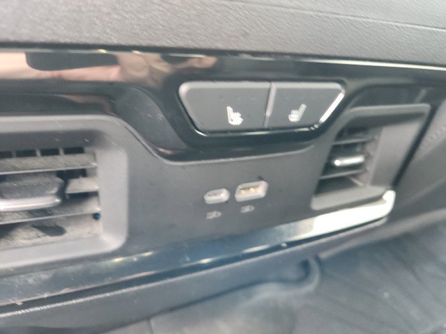 Used 2024 Chevrolet Silverado 1500 ZR2 w/ Technology Package image 31