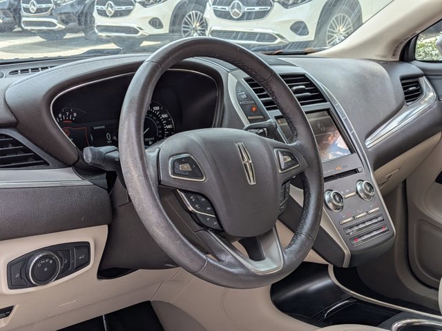 Used 2018 Lincoln MKC Premiere image 9