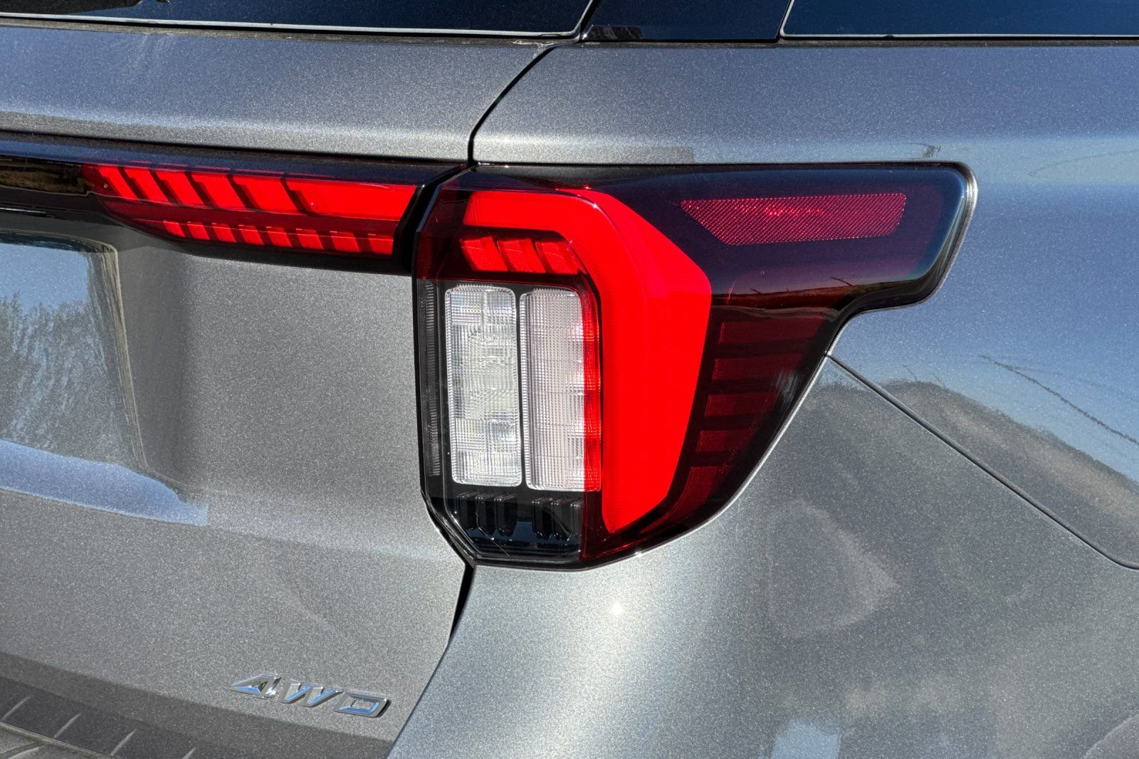 New 2026 Ford Explorer ST-Line w/ ST-Line Street Pack image 33