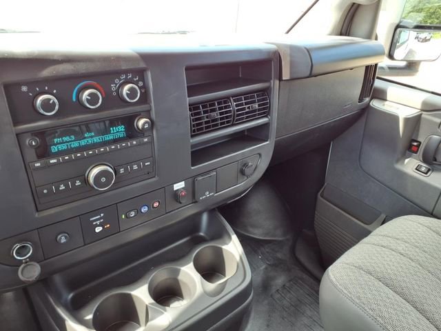 New 2025 Chevrolet Express 3500 w/ Power Convenience Package image 31