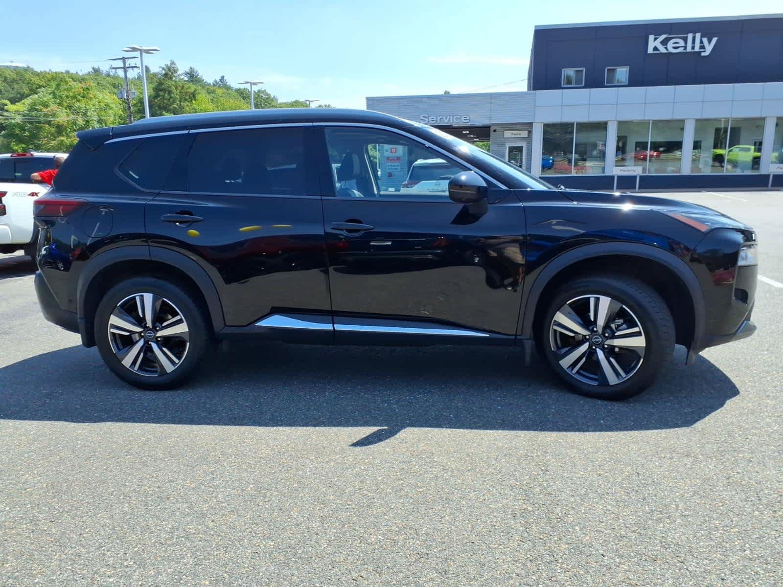 Certified 2023 Nissan Rogue SL w/ SL Premium Package AWD/4WD image 4