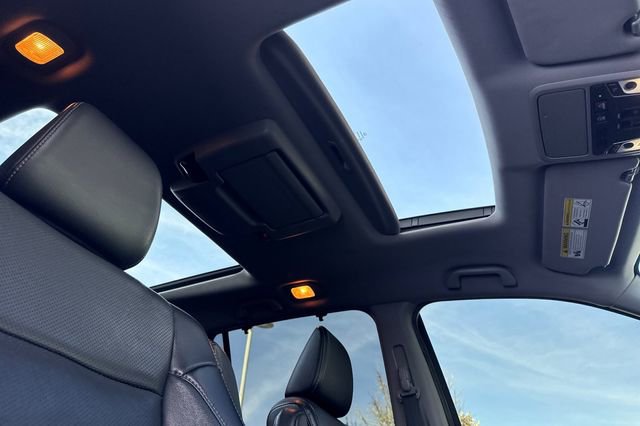 Used 2020 Honda Pilot Elite image 19