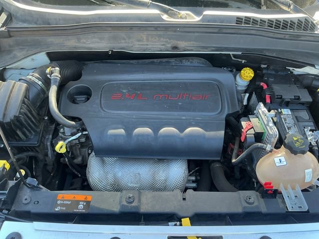 Used 2016 Jeep Renegade Limited AWD/4WD image 17