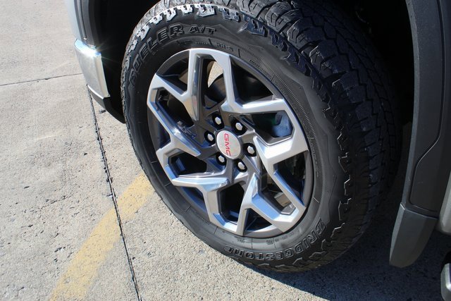 Used 2023 GMC Sierra 1500 SLT image 3