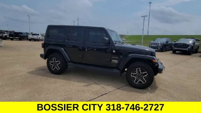 Used 2024 Jeep Wrangler Unlimited Sahara w/ Safety Group AWD/4WD image 2