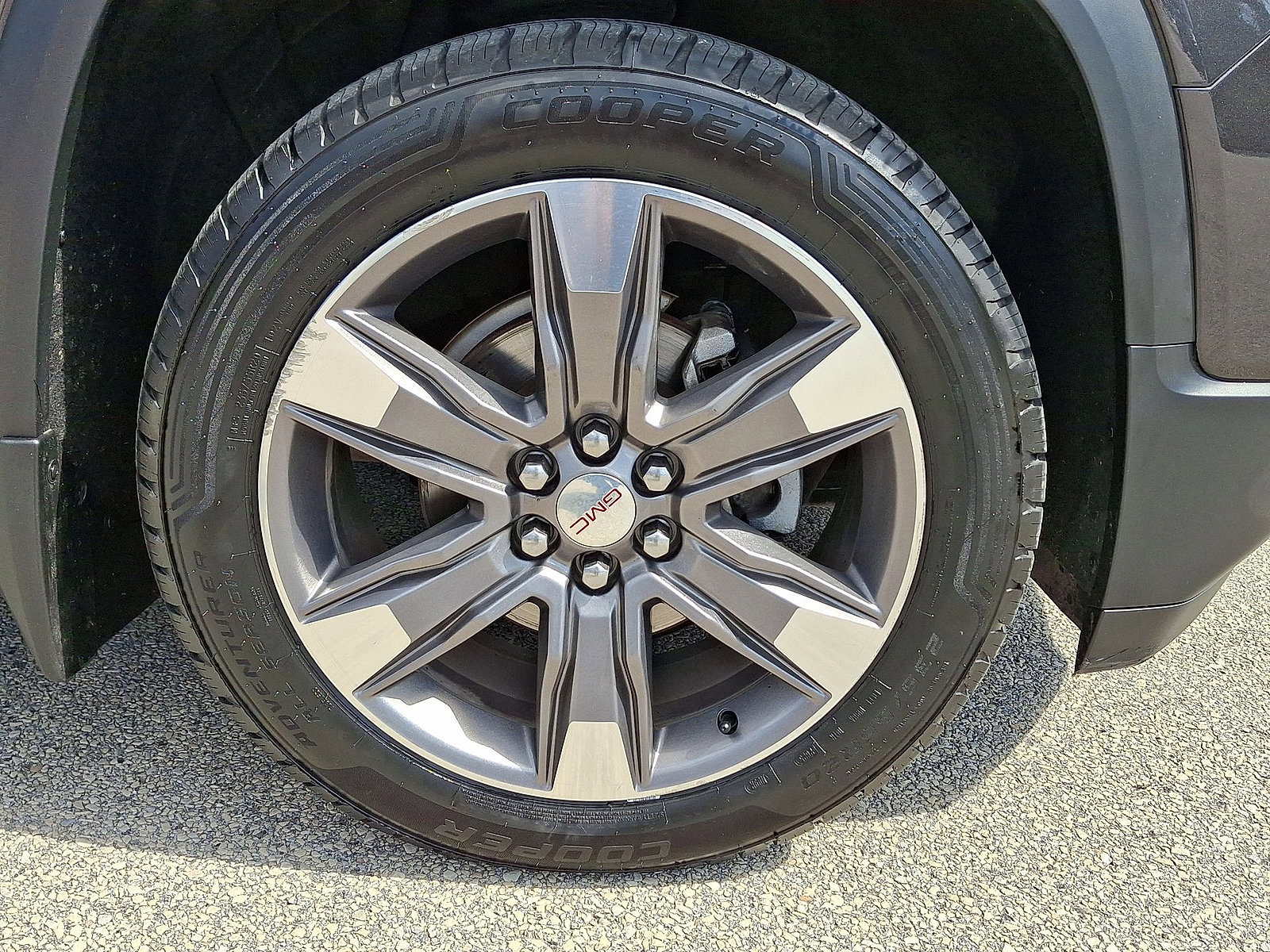Certified 2019 GMC Acadia SLT w/ LPO, Floor Liner Package image 27