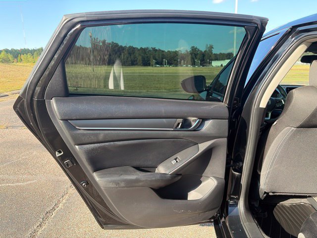 Used 2021 Honda Accord LX image 5