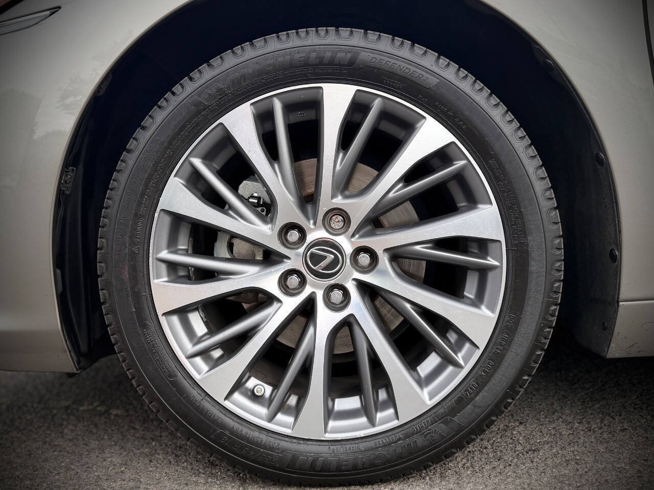 Used 2021 Lexus ES 300h w/ Premium Package FWD image 19