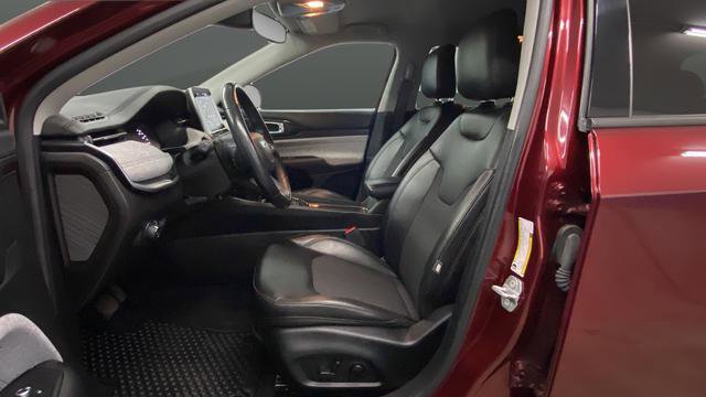 Used 2022 Jeep Compass Latitude w/ Convenience Group AWD/4WD image 9