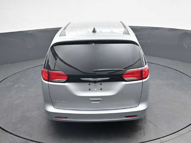 Used 2023 Chrysler Voyager LX FWD image 27