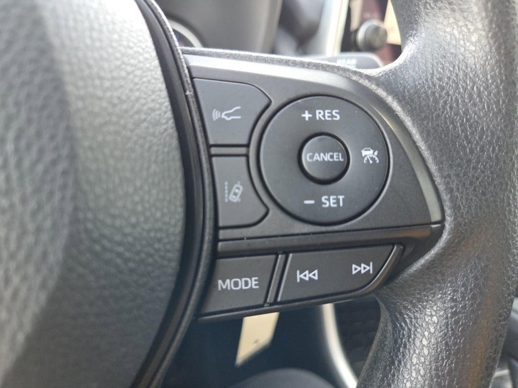 Used 2024 Toyota RAV4 LE image 33