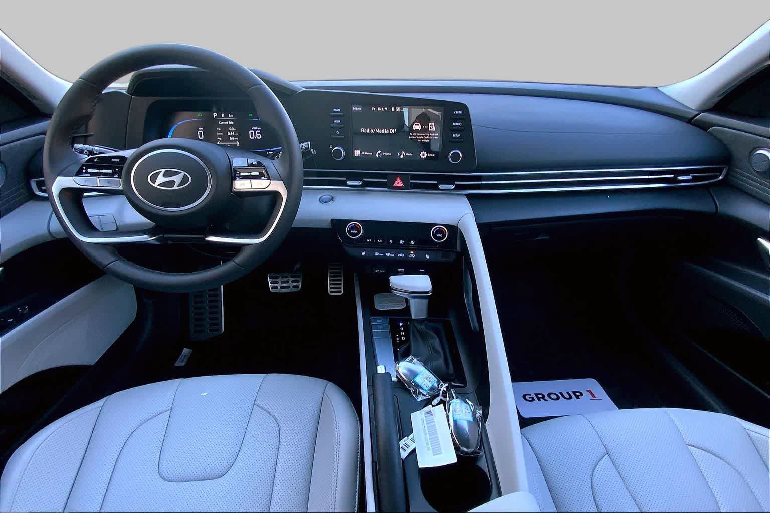 New 2026 Hyundai Elantra SEL Sport FWD image 5
