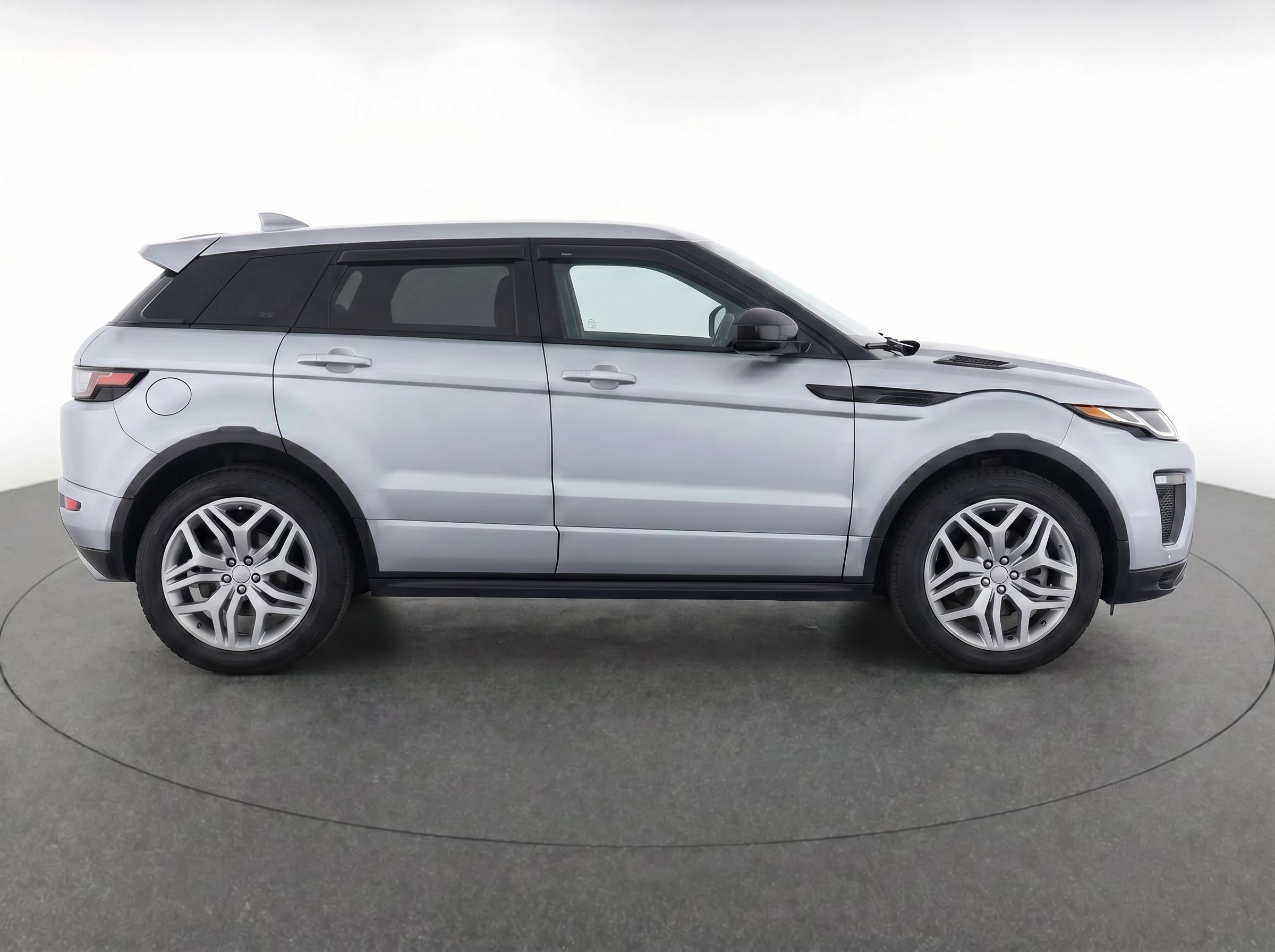 Used 2018 Land Rover Range Rover Evoque HSE Dynamic AWD/4WD image 8