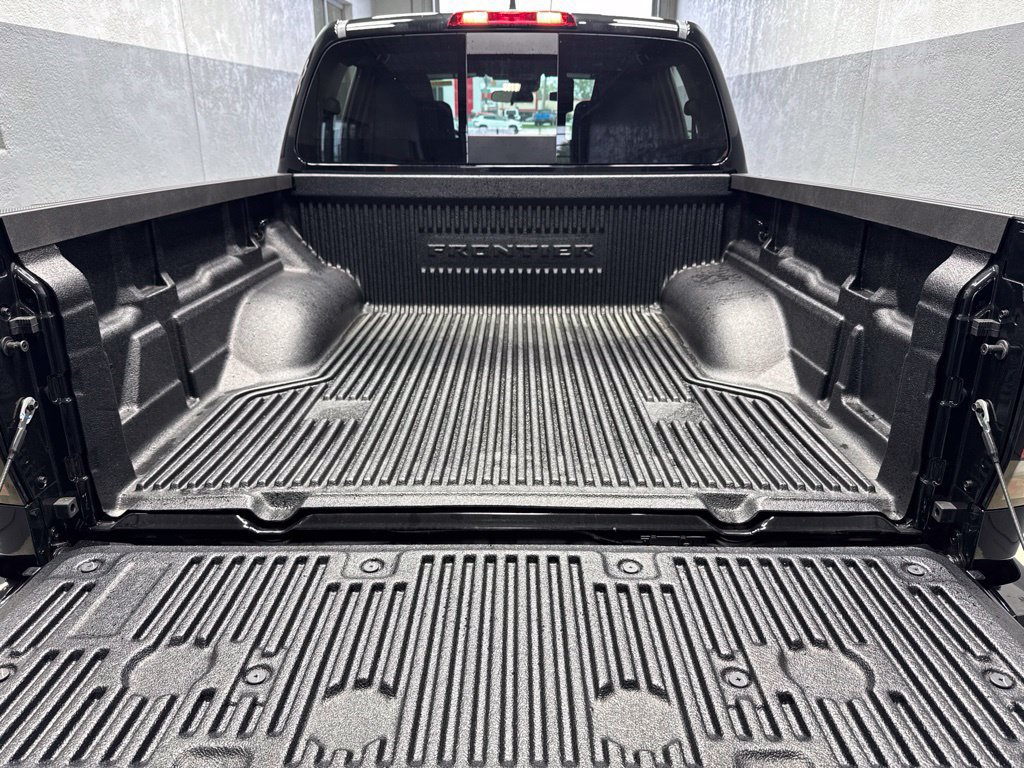 New 2026 Nissan Frontier PRO-4X w/ Tow Package AWD/4WD image 27