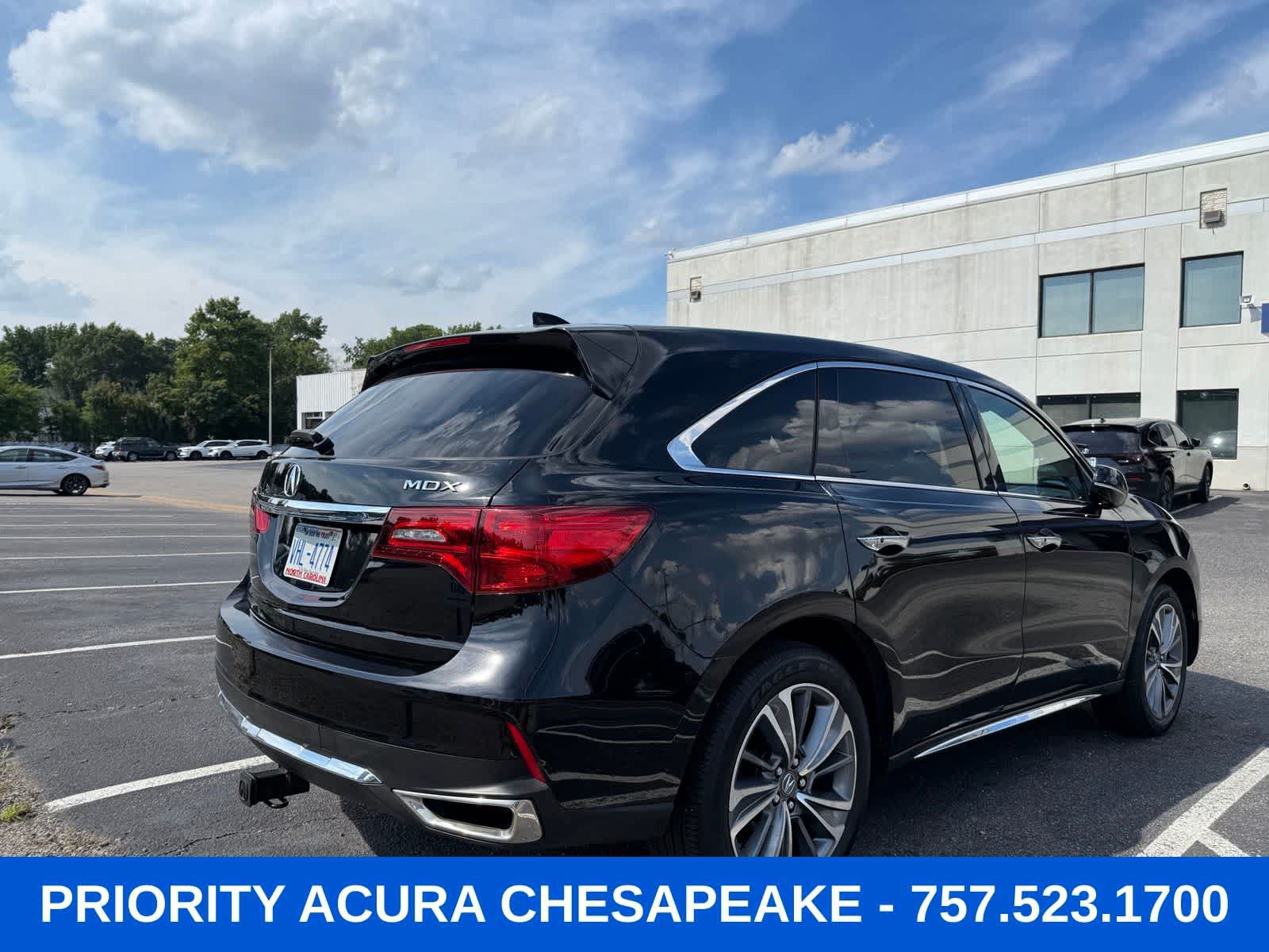 Used 2017 Acura MDX FWD w/ Technology Package image 2