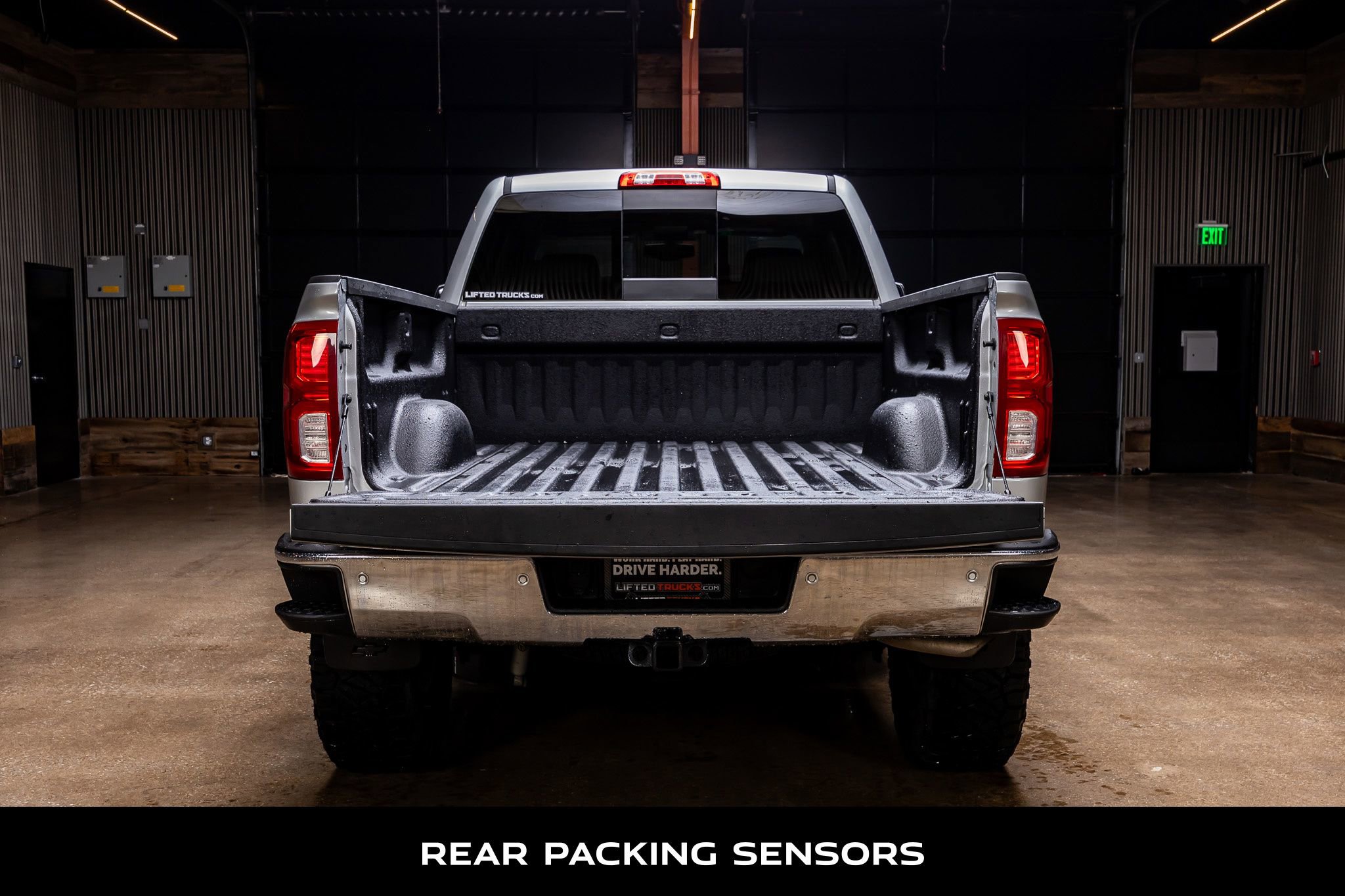 Used 2017 Chevrolet Silverado 1500 LTZ w/ Sport Package AWD/4WD image 8