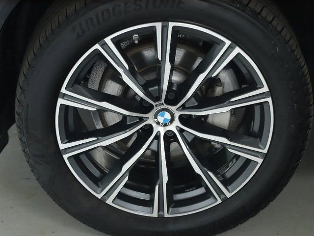 Used 2019 BMW X5 xDrive40i w/ M Sport Package image 38