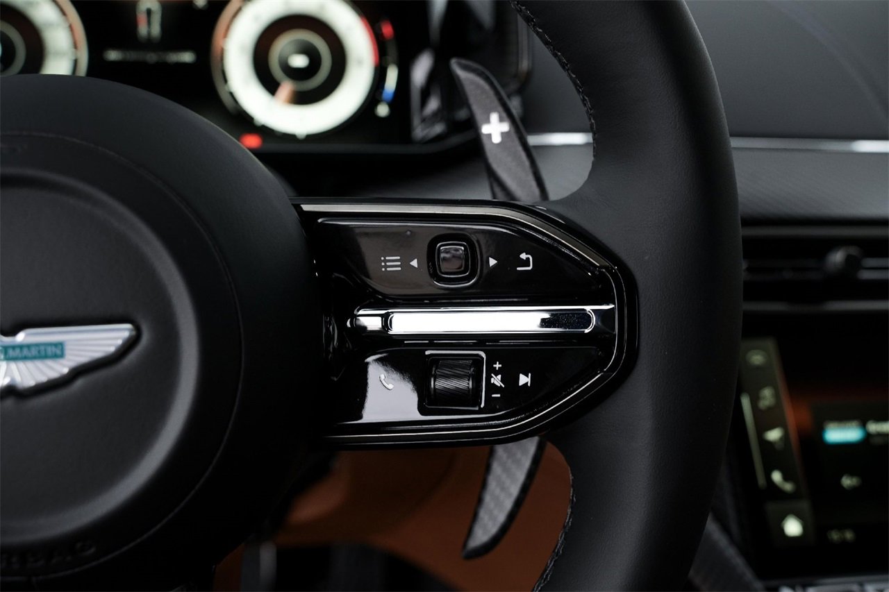 New 2026 Aston Martin Vanquish Convertible image 25