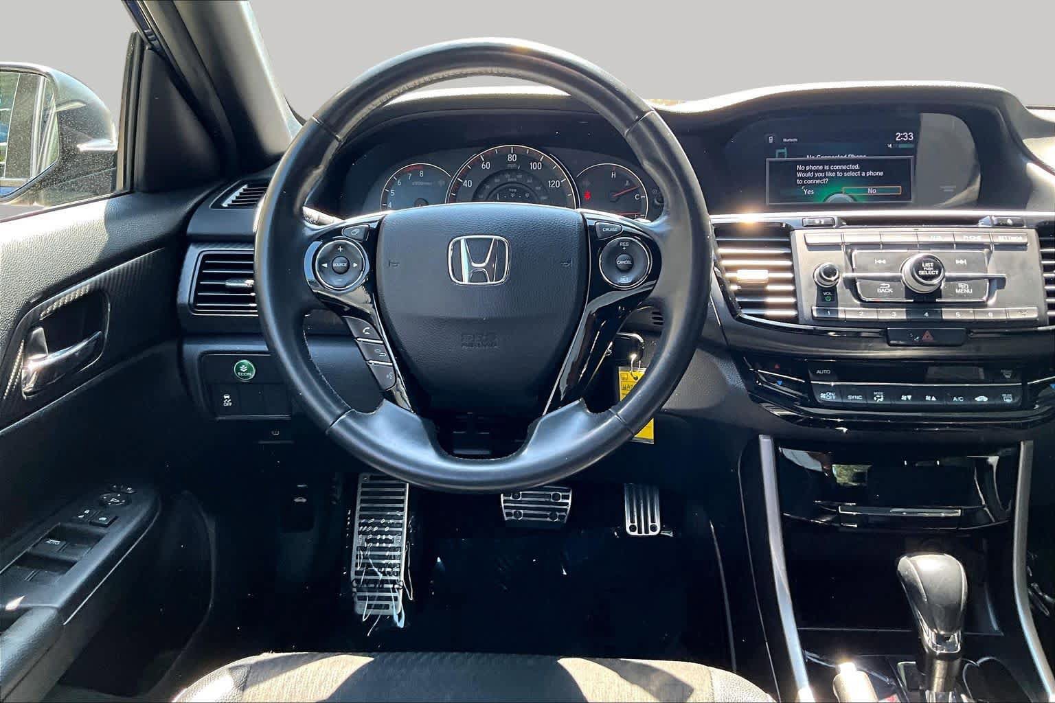 Used 2017 Honda Accord Sport image 6