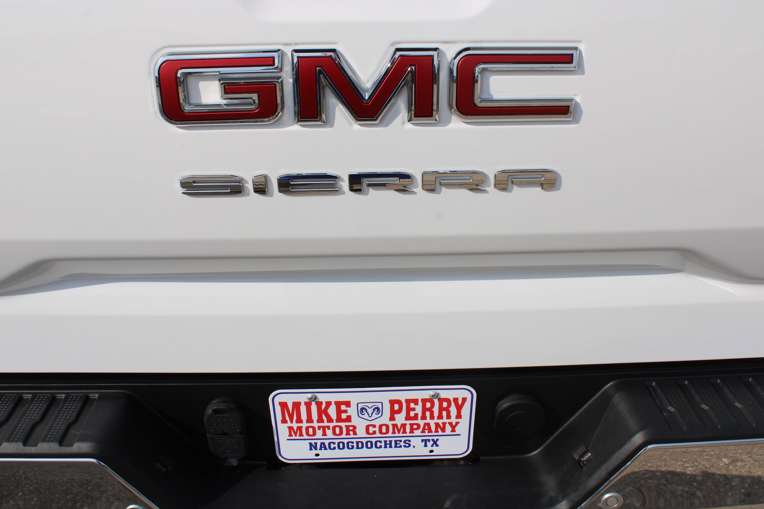 Used 2024 GMC Sierra 1500 Pro w/ Pro Value Package AWD/4WD image 17