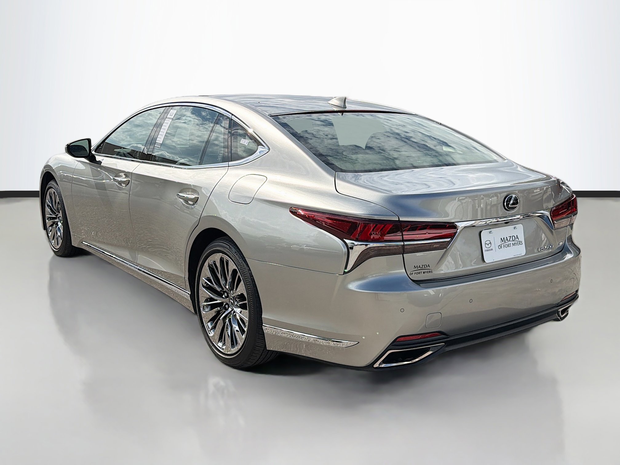 Used 2019 Lexus LS 500 AWD image 5