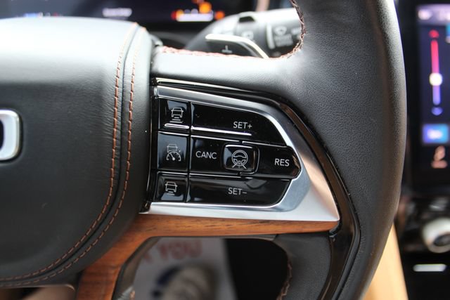 Used 2023 Jeep Grand Cherokee L Summit AWD/4WD image 16