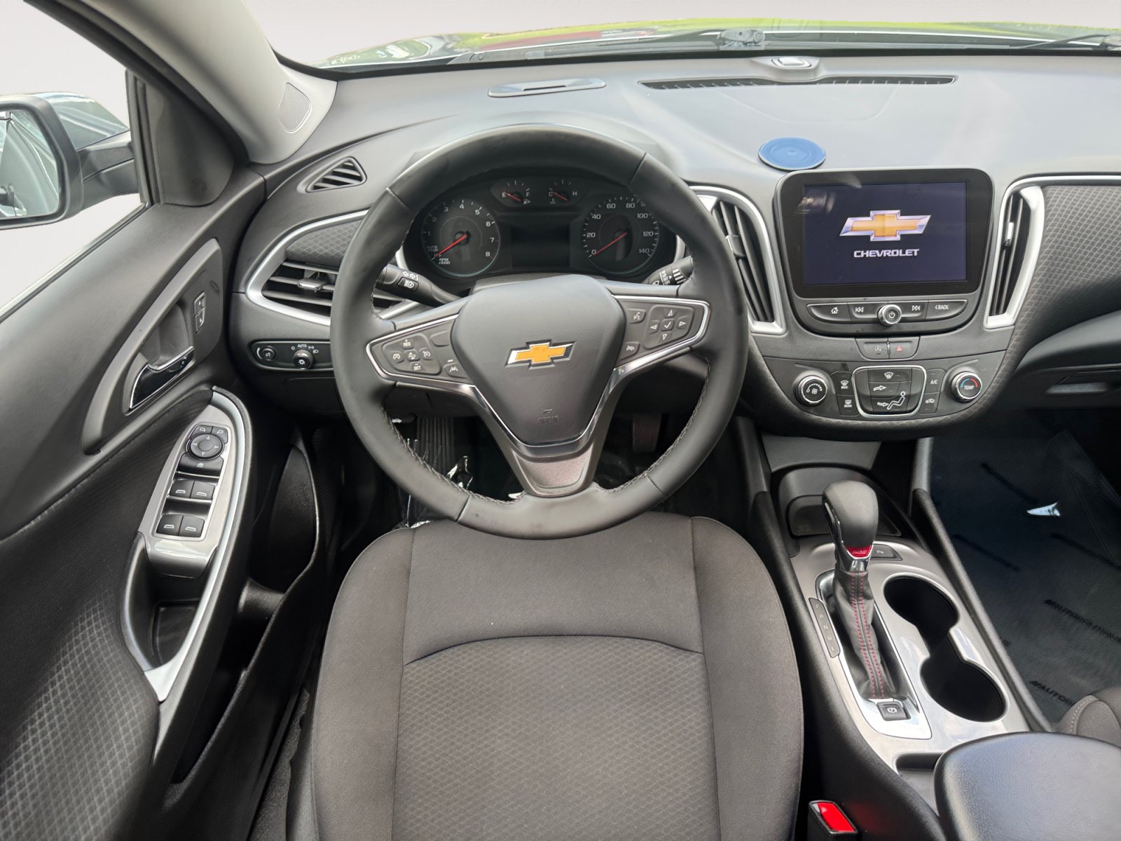 Used 2024 Chevrolet Malibu RS FWD image 10