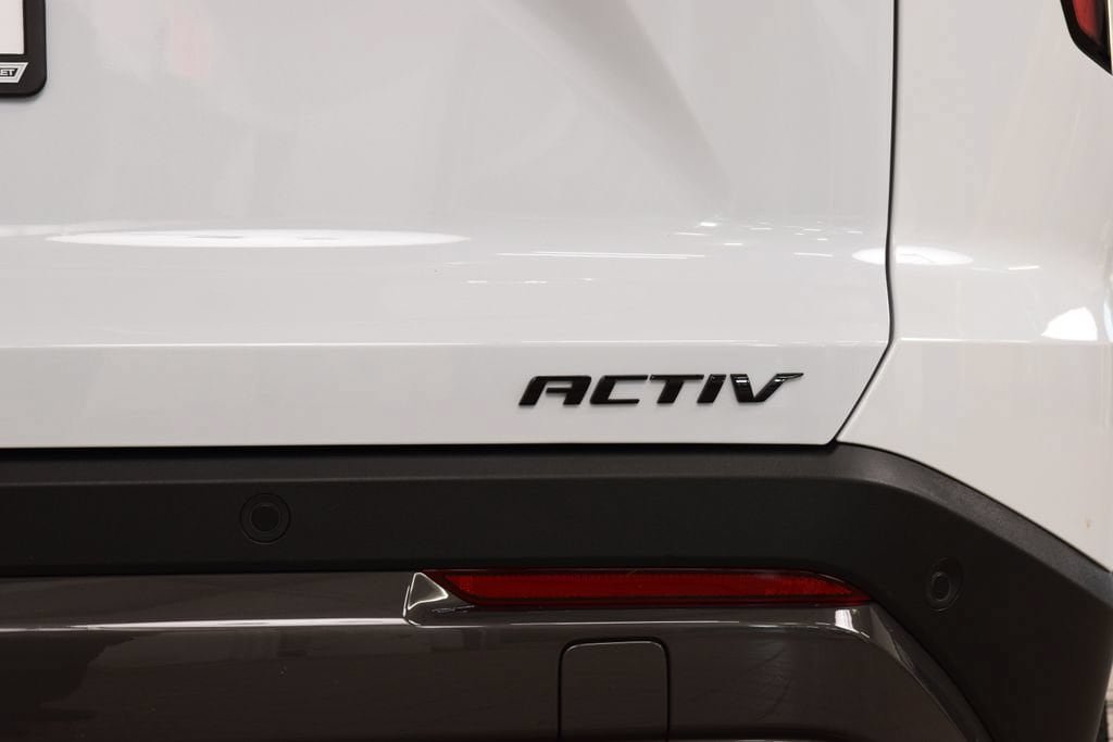 New 2027 Chevrolet Equinox ACTIV w/ Safety and Technology Package AWD/4WD image 24
