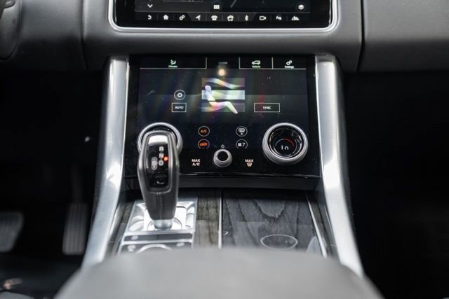 Used 2019 Land Rover Range Rover Sport SE image 36