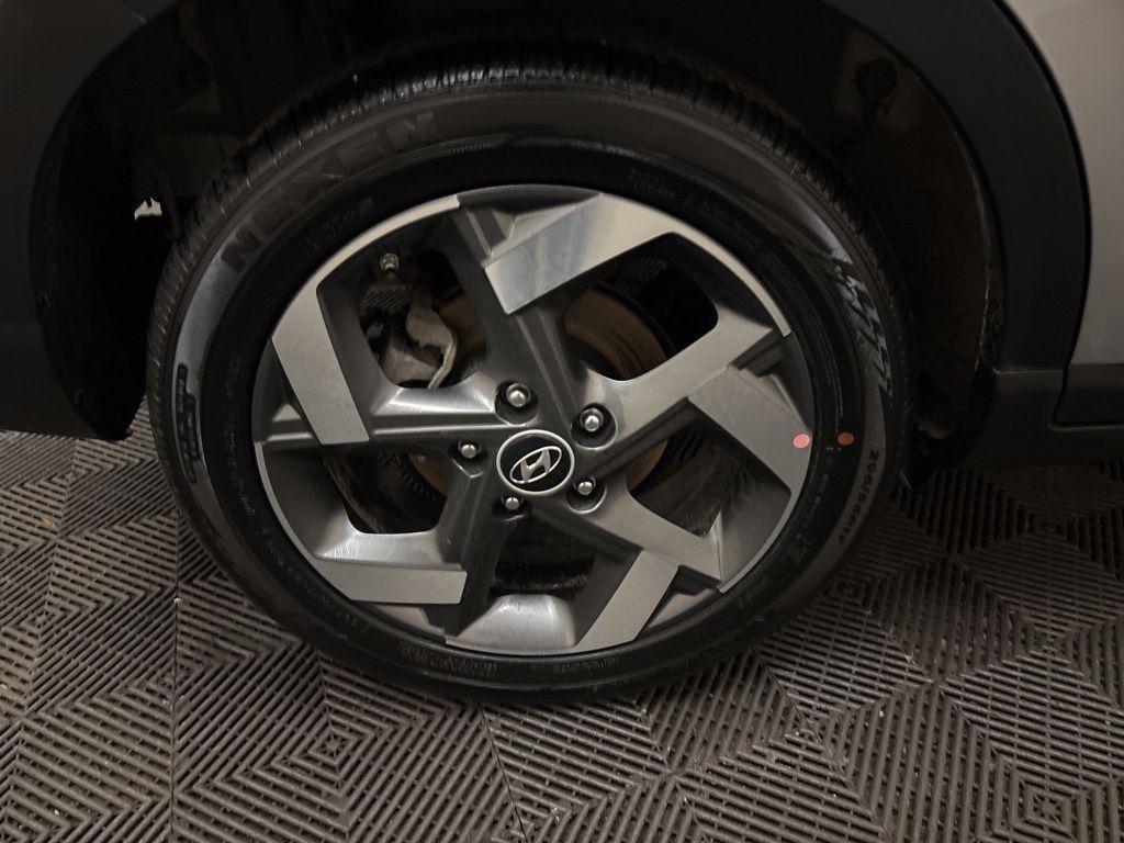 New 2026 Hyundai Venue SEL image 28