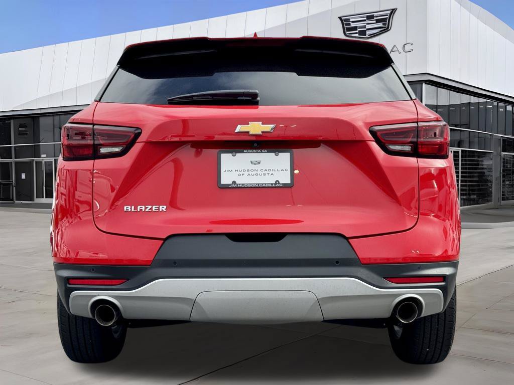 Used 2024 Chevrolet Blazer LT w/ Convenience Package FWD image 6