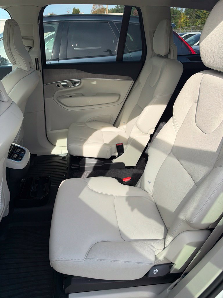 Used 2024 Volvo XC90 B6 Plus w/ Protection Package Premier AWD/4WD image 11