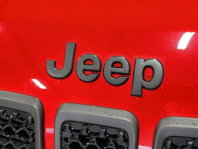 Used 2021 Jeep Cherokee Trailhawk w/ Sun, Sound & Nav Group image 39