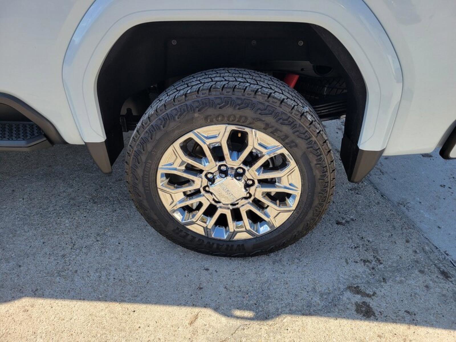 New 2026 GMC Sierra 2500 Denali Ultimate image 10