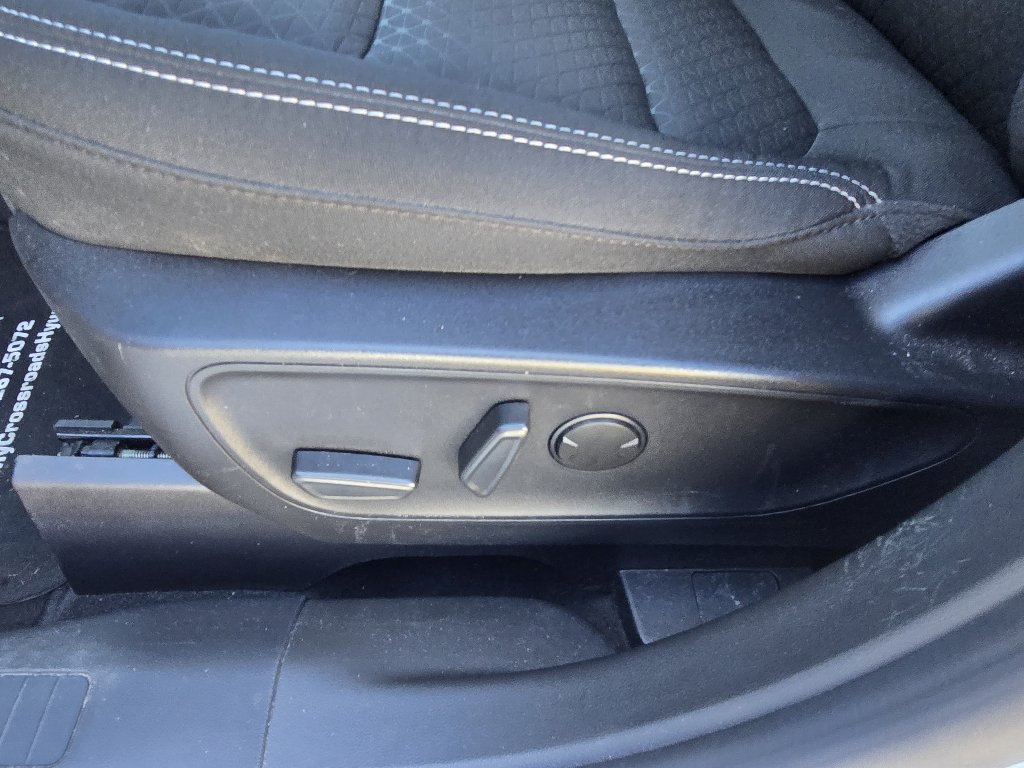 Used 2024 Ford Escape Active w/ Tech Pack #1 AWD/4WD image 17