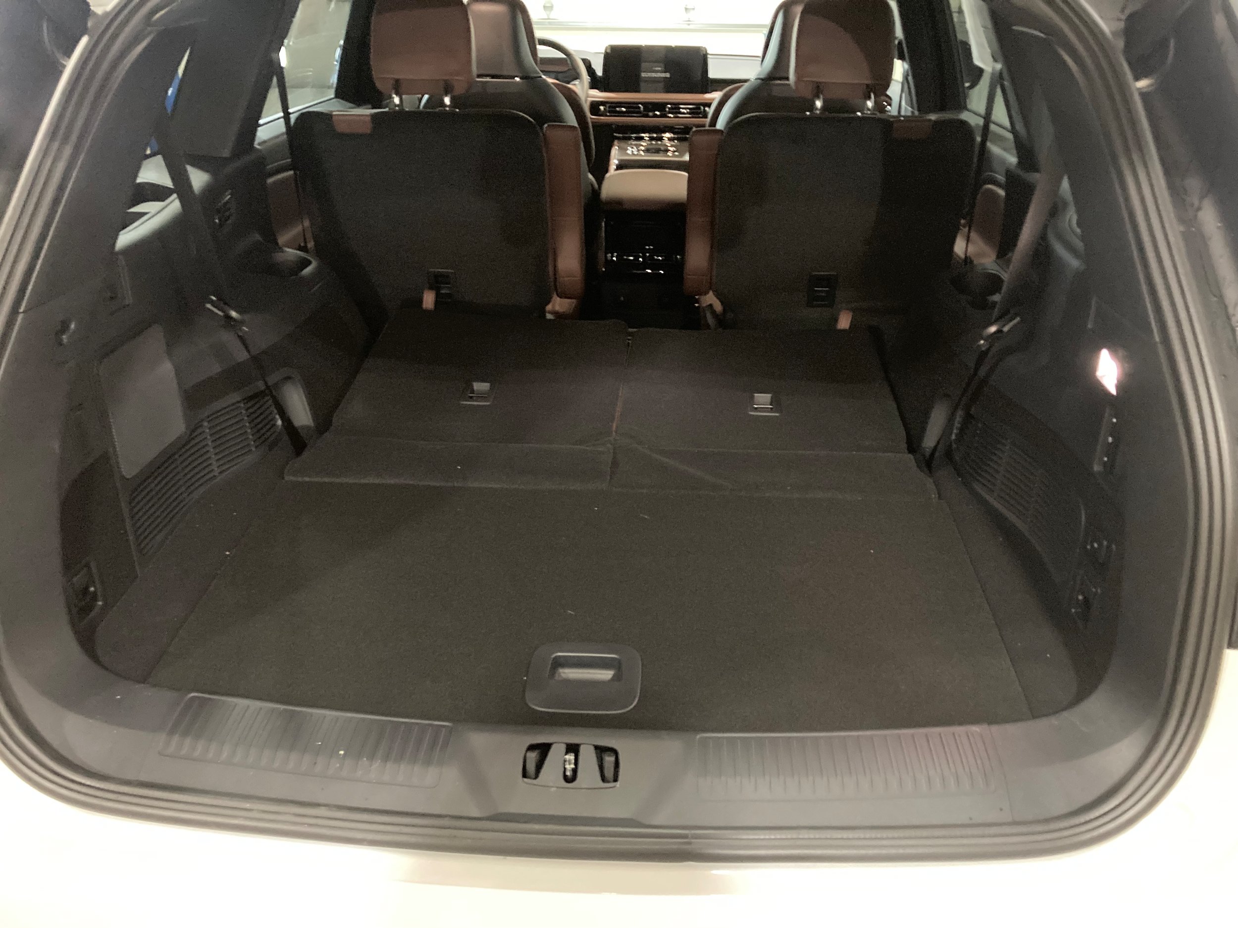 Used 2026 Lincoln Aviator Reserve AWD/4WD image 15