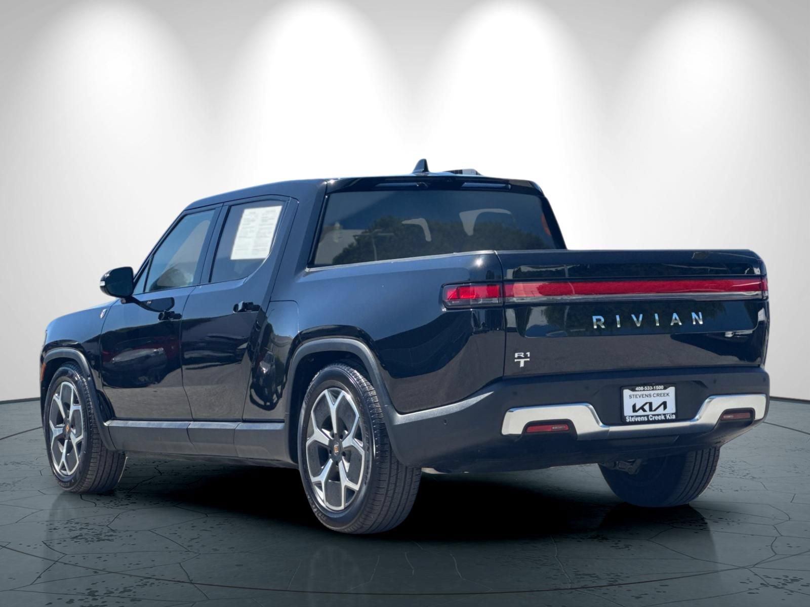 Used 2024 Rivian R1T Adventure Dual AWD/4WD image 6