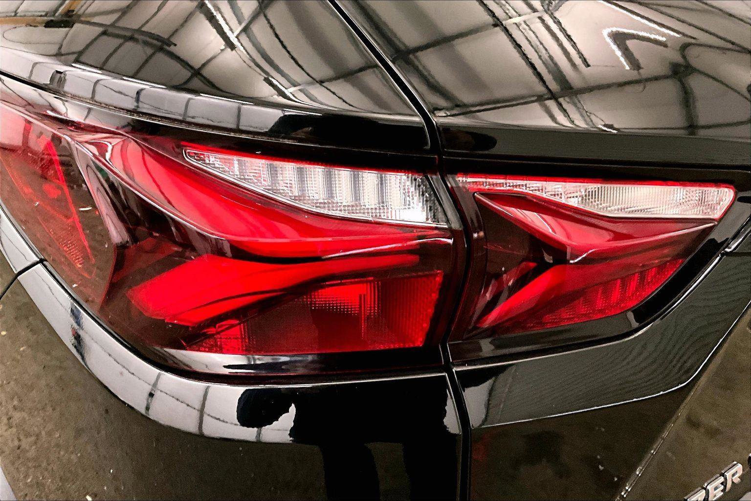 Used 2022 Chevrolet Blazer LT image 28