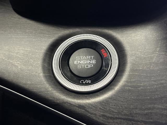 Used 2023 Jeep Grand Cherokee Limited w/ Luxury Tech Group II image 22